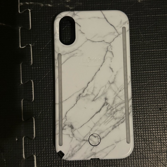 iPhone XR Phone case - Picture 1 of 1